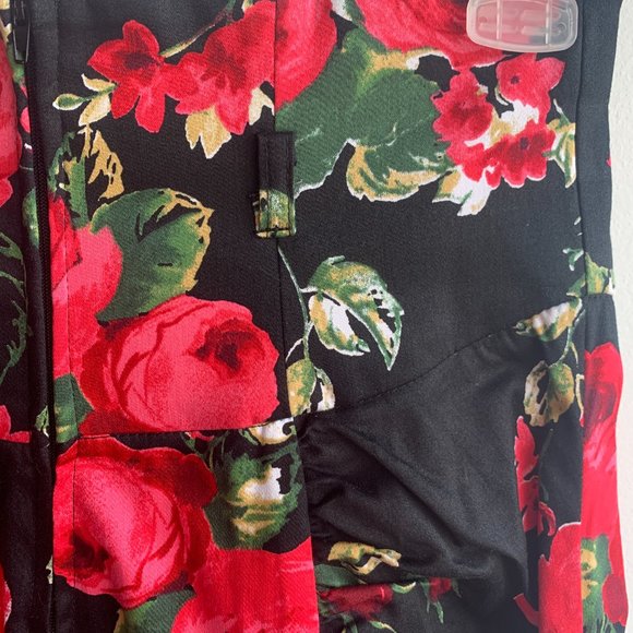 Le Chateau Rose Pencil Skirt - Picture 3 of 4